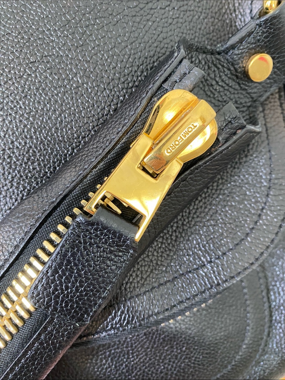Tom Ford Large Jennifer Black Leather Shoulder Bag with Gold Hardware - Picture 6 of 12